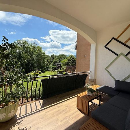 Apartman Noa Jusici Bagian luar foto